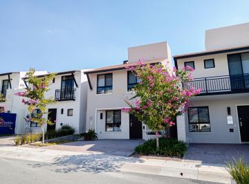 Casa de 3 habitaciones, Querétaro · Casa en Venta en El Refugio