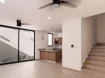 Casa de 3 habitaciones, Mérida · Townhouse en Venta en San Juan Bautista, Mérida