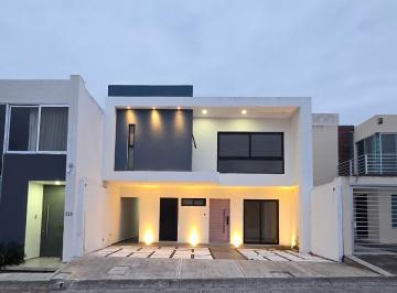 Casa de 4 habitaciones, Alvarado · Casa en Venta de 4 Recámaras, Frente Área Verde en Lomas Residencial