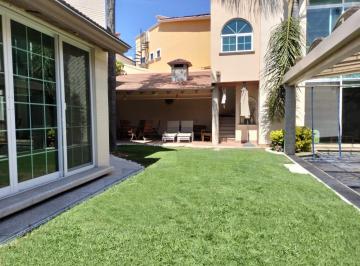 Casa en condominio de 4 habitaciones, Querétaro · Venta Casa en Pedregal de Queretaro
