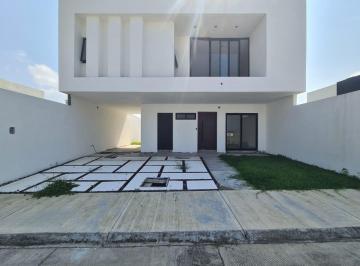 Casa · 220m² · 4 Recámaras · 3 Estacionamientos · Casa en Venta con Recámara en Planta Baja en Real Mandinga Alvarado Veracruz Riviera Veracruzana