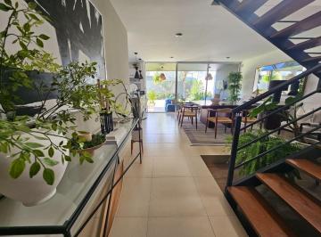 1815fd7765f82e5376451bbabc63de92bf41256cfaa9ff081cb835ba9a3b656b · Amplia Casa en Venta en Cumbres del Lago Juriquilla Querétaro