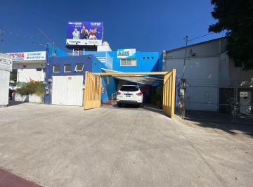 Casa de 2 habitaciones, Zapopan · Propiedad con Uso Comercial y Habitacional en El Colli/paseos del Sol