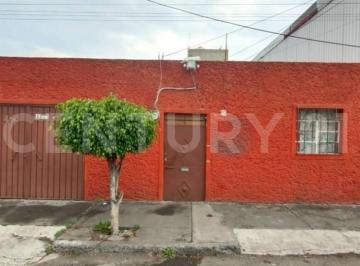 Casa en Venta en Cervecera Modelo, Naucalpan · Casa en Venta en Cervecera Modelo, Naucalpan, Estado de México
