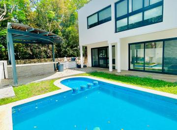 Casa de 3 habitaciones, Benito Juárez · Casa en Renta con Alberca Privada en Cumbres Cancún