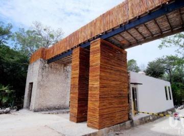 Terreno / Lote · 2045m² · Terrenos en Venta en Chemuyil, Tulum