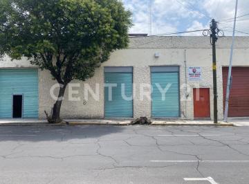 Bodega comercial · 450m² · 7 Estacionamientos · Bodega en Renta – Excelente Ubicación en El Carmen