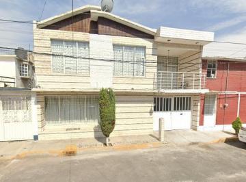 Casa de 3 habitaciones, Gustavo A. Madero · Casa - Gustavo A. Madero - San Juan de Aragon III Secc