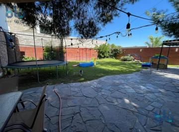 Casa · 293m² · 3 Recámaras · 2 Estacionamientos · Casa en Fuentes del Santuario