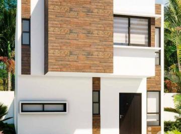 Casa · 131m² · 3 Recámaras · 2 Estacionamientos · Casas en Av Huayacan Fericit