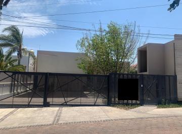 Casa en condominio de 4 habitaciones, León · Casa en Balcones del Campestre
