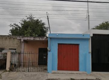 Casa · 108m² · 1 Recámara · 1 Estacionamiento · Linda Casa Para Remodelar en Venta Merida, Centro Ermita (Avc - 2319)