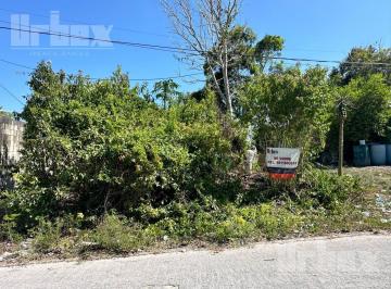 Terreno / Lote · 651m² · Vendo Terreno Ubicado en La Calle Halaltun Entre Calle Puerto Escondido. Xpujil, Campeche