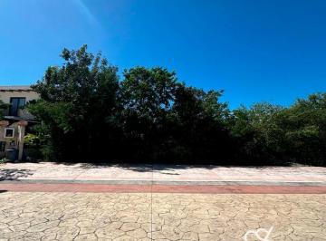 Terreno / Lote , Benito Juárez · Terreno en Venta en Residencial Lagos del Sol, Cancún