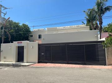 Casa de 4 habitaciones, Mérida · ¡Residencia en Montes de Ame! ¡Amplia y Funcional!