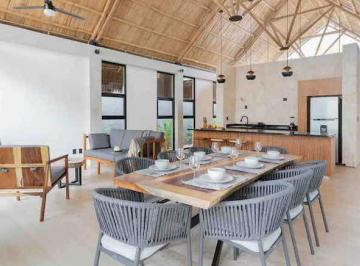 Casa · 250m² · 4 Recámaras · 1 Estacionamiento · Casa en Venta en Toh Tulum, Quintana Roo