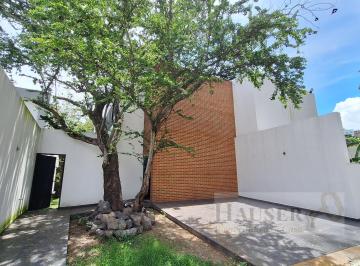 Casa de 3 habitaciones, Cuernavaca · Casa en Fraccionamiento con Vigilancia Lomas de Cuernavaca
