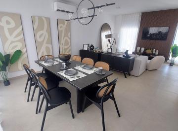Casa en condominio de 3 habitaciones, Xochitepec · Residencias de Lujo en Xochitepec: Roof Garden y Jacuzzi Privado