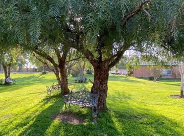 Terreno / Lote · 16000m² · Terreno en Medio Kilo