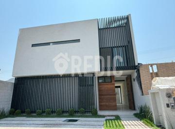 Casa de 4 habitaciones, Querétaro · Casa en Venta en Altozano