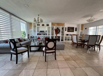 Casa · 245m² · 4 Recámaras · 2 Estacionamientos · Casa en Venta en Fraccionamiento Lomas Tetela Cuernavaca, Morelos