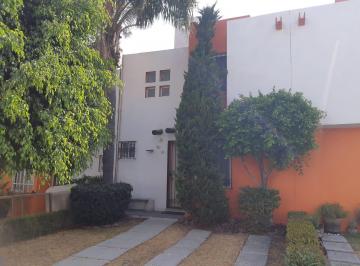 Casa en condominio de 3 habitaciones, Querétaro · Casa en Renta Chulavista II