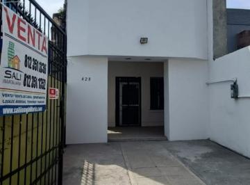 Local comercial · 324m² · 2 Estacionamientos · Local en Venta en El Centro de Monterrey, N. L.