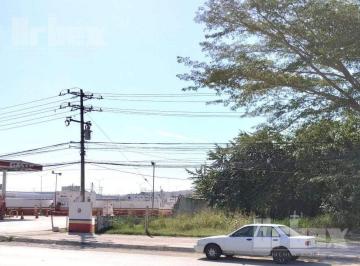 Terreno / Lote · 387m² · Terreno Muy Bien Ubicado Sobre La Av Héroes de Nacozari, Frente Al Aeropuerto de Campeche