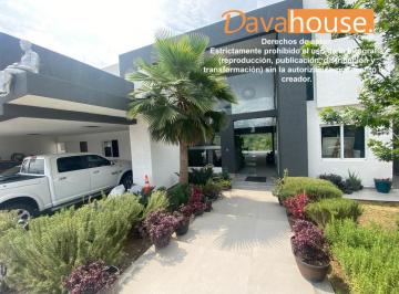 Casa de 6 habitaciones, Monterrey · Venta Casa Sierra Alta 9vo Sector, Monterrey