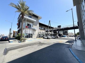 Local comercial · 143m² · Local en Renta