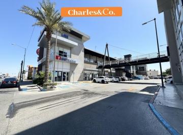 Local comercial · 144m² · Local en Renta