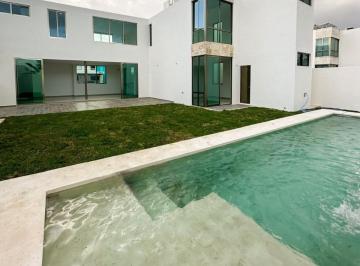 Casa · 244m² · 4 Recámaras · 3 Estacionamientos · Casa de 4 Habitaciones Al Norte de Mérida y Sin Cuota de Mtto, San Diego Cutz - (4)