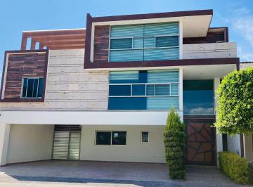 Casa en condominio de 5 habitaciones, San Andrés Cholula · Casa en Venta en Lomas de Angelópolis I
