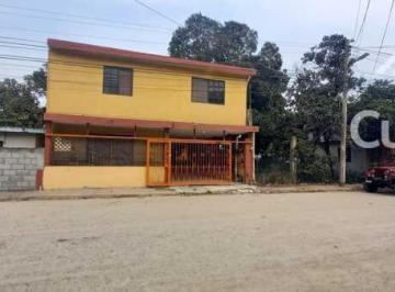 Casa · 179m² · 5 Recámaras · 2 Estacionamientos · Casa en Nuevo Tampico