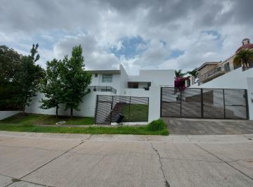 Casa de 4 habitaciones, Tlajomulco de Zúñiga · El Palomar Moderna Renta $55,000 con o Sin Muebles, Jardin Enorme