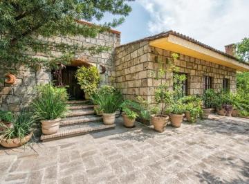 Casa de 4 habitaciones, San Pedro Garza García · Casa en Venta Lomas del Rosario