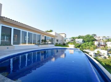 Casa en condominio · 1175m² · 6 Recámaras · 3 Estacionamientos · Villa en Venta, Acapulco Diamante
