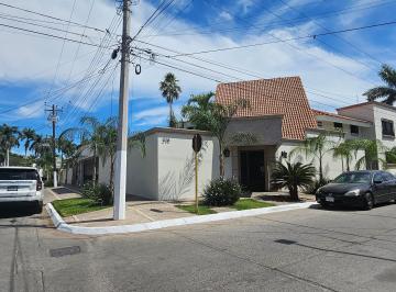 Casa de 4 habitaciones, Ahome · Casa en Venta Fracc Scally