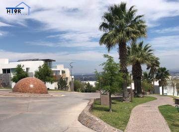 Casa · 397m² · 3 Recámaras · 3 Estacionamientos · Casa en Venta Fraccionamiento Sierra Azul Residencial