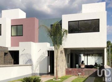 Casa · 280m² · 3 Recámaras · 2 Estacionamientos · Casa Residencial en Tula a 5 Minutos del Centro