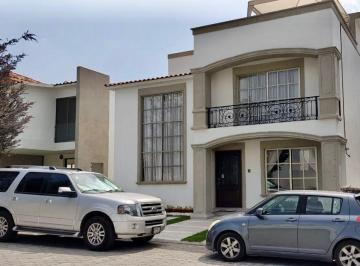 Casa de 3 habitaciones, Metepec · Casa en Venta Metepec Condado del Valle