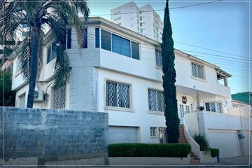 Casa de 3 habitaciones, Monterrey · Casa en Venta Col. Satélite Zona Sur - Carretera Nacional