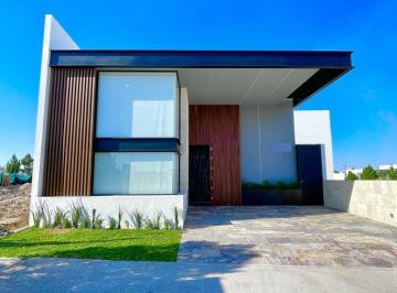 Casa de 3 habitaciones, Aguascalientes · Casas en Venta en Aguascalientes Norponiente en Tamarindos Super Funcional