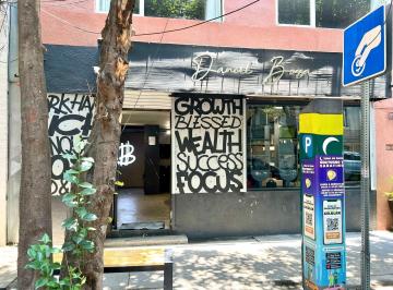 Local comercial , Cuauhtémoc · Colonia Roma, Hermoso Local a Media Calle de Insurgentes, 45 m.