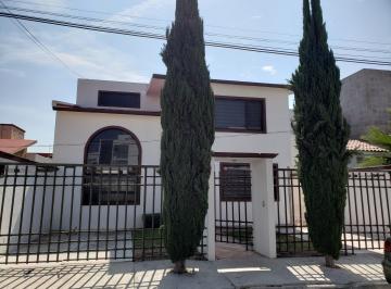 Casa de 3 habitaciones, Querétaro · Casa Renta en Privada Juriquilla