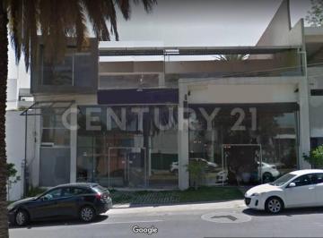 Oficina · 164m² · 20 Estacionamientos · Local en Primer Piso con Elevador Para Proyecto Médico en La Paz Puebla