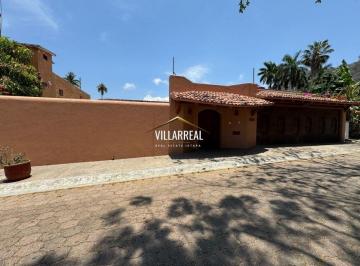 Casa de 4 habitaciones, Zihuatanejo de Azueta · Casa en Residencial Club de Golf