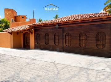 Casa de 4 habitaciones, Zihuatanejo de Azueta · Casa en Residencial Club de Golf