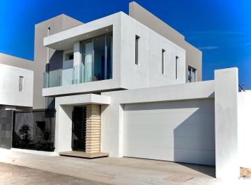 Casa · 165m² · 3 Recámaras · 4 Estacionamientos · Casa con Vista Al Mar - (4)