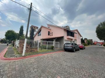 Casa en condominio · 598m² · 4 Recámaras · 3 Estacionamientos · PH - Sur de La Hacienda